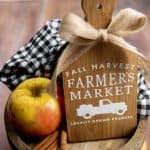 Fall is finally here, which means that all of those fun fall crafts are finally here. One craft that anyone would love to do this fall is this fall farmers' market cutting board.