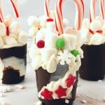 Are you a hot chocolate fan? These Hot Cocoa Bomb Cups are a fun gift to make for the holiday season. Learn how to make this easy DIY holiday food gift. Shaped like actual cups of hot cocoa, Solo Cup Chocolate Bombs are filled with hot cocoa mix, marshmallows and other delicious hot chocolate ingredients (think caramels, and peppermints).