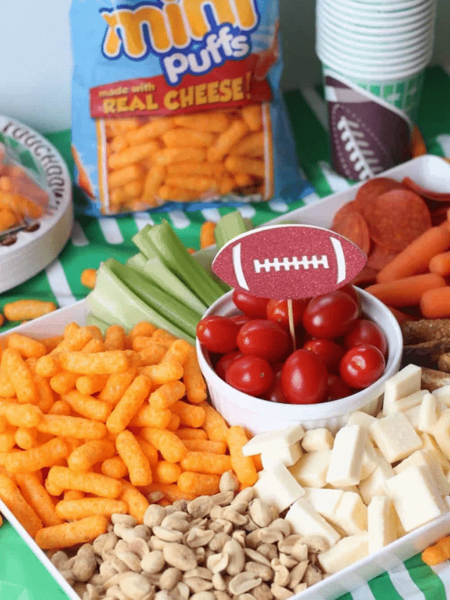 Football Party Snack Tray Story - The Farm Girl Gabs®