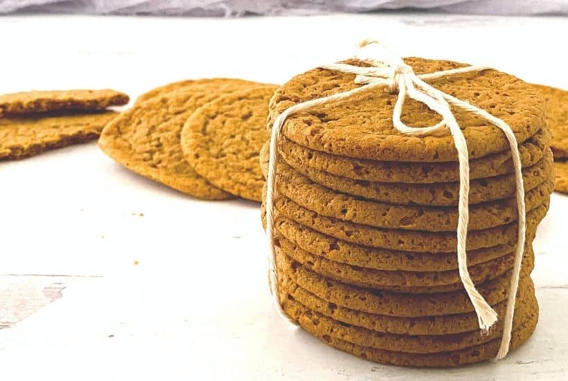 Prepare zesty and fresh-baked treats to eat during the holiday season with this recipe for Gingersnap Cookies. The recipe is simple enough and will leave you with the tastiest cookies to enjoy.