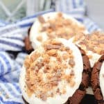 In the mood for some tasty cookies? Then try making these amazing copycat Crumbl Heath Bar Cookies! Homemade cookies are the best! If you’re a fan of Heath Bars, you need to try these incredible Crumbl Heath Bar Cookies. You can easily prepare them with sweet cream butter, vanilla extract, and a few extras.