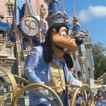How exciting! Your (probably) long-awaited summer Disney World trip is finally on the horizon! Pack your bags and read these tips for how to prepare. As your travel date draws nearer, you probably want to do everything you can to prepare for this big trip. So here are five critical things you must do before you visit Walt Disney World this summer.