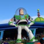 Standing in a long line at Walt Disney World in no fun. But if you are creative, you can find fun ways to occupy your family. Check out these fun things to do while waiting in line at Walt Disney World .