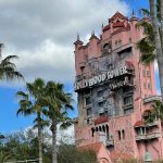 Don’t leave for your next Disney vacation without packing these 10 Amazon Disney World trip must-haves! These Disney trip essentials from Amazon will save the day. If you have a Disney trip on the books, one of the best things you can do is focus on preparation. Do your research ahead of time and you will ensure a much more stress-free vacation for your family! And one of the hallmarks of vacation prep is figuring out what to pack. This can be especially challenging if you aren’t from the state you’re visiting.