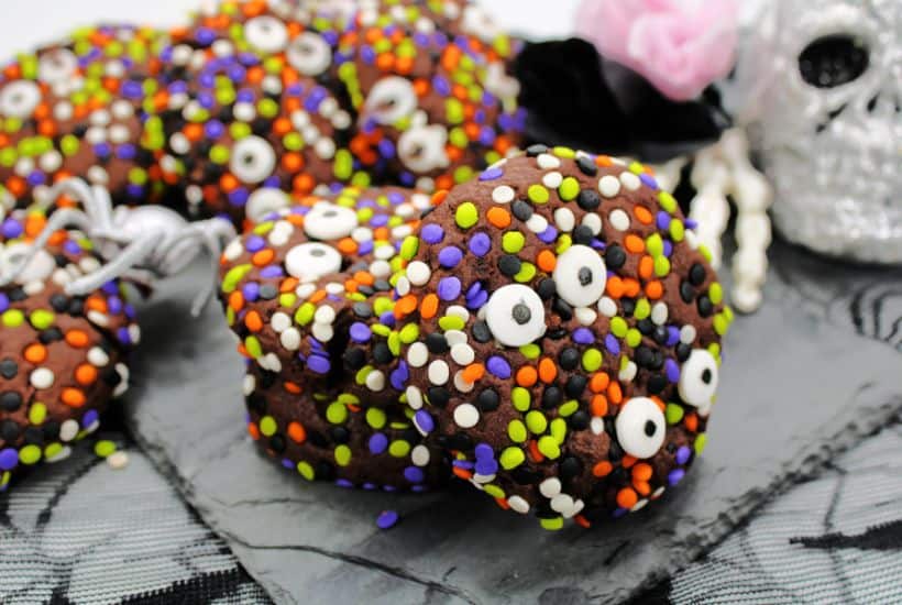 Get ready to watch the sequel of Hocus Pocus while feasting on these flavorful Hocus Pocus Spooky Cookies. They’re fun to prepare, bake with ease, and taste amazing! This Halloween Cookie recipe is perfect to enjoy while watching the Sanderson Sisters. These Hocus Pocus Spooky Cookies are perfectly spooky and delicious. If you need a new cookie recipe for Halloween, make these!