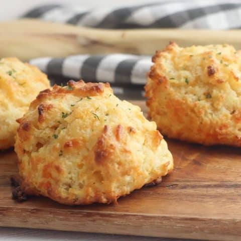 Red Lobster Cheddar Bay Biscuits