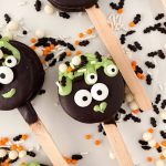 These cute Cauldron Oreo Pops for Halloween are a fun treat to celebrate spooky season. This Halloween recipe is easy to make and fun to eat.