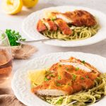 Crispy, golden-brown chicken with a zing of lemon zest and a hint of garlic? Yes, please! This Crispy Lemon Garlic Chicken with Spaghetti is the perfect combination of comfort food and fresh, zesty flavors. It’s a dish that comes together in just 30 minutes of cooking time, making it an easy weeknight dinner that still feels extra special.