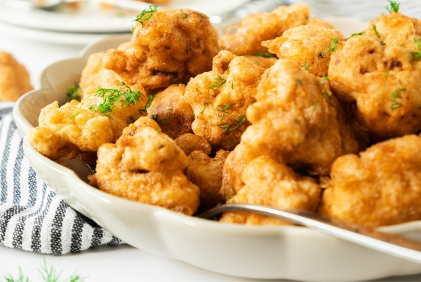 Looking for a fun and flavorful way to enjoy your veggies? These Crispy Cauliflower Bites are golden, crunchy, and downright irresistible. Whether you serve them as a snack, appetizer, or side dish, they’re sure to win over veggie lovers and skeptics alike.